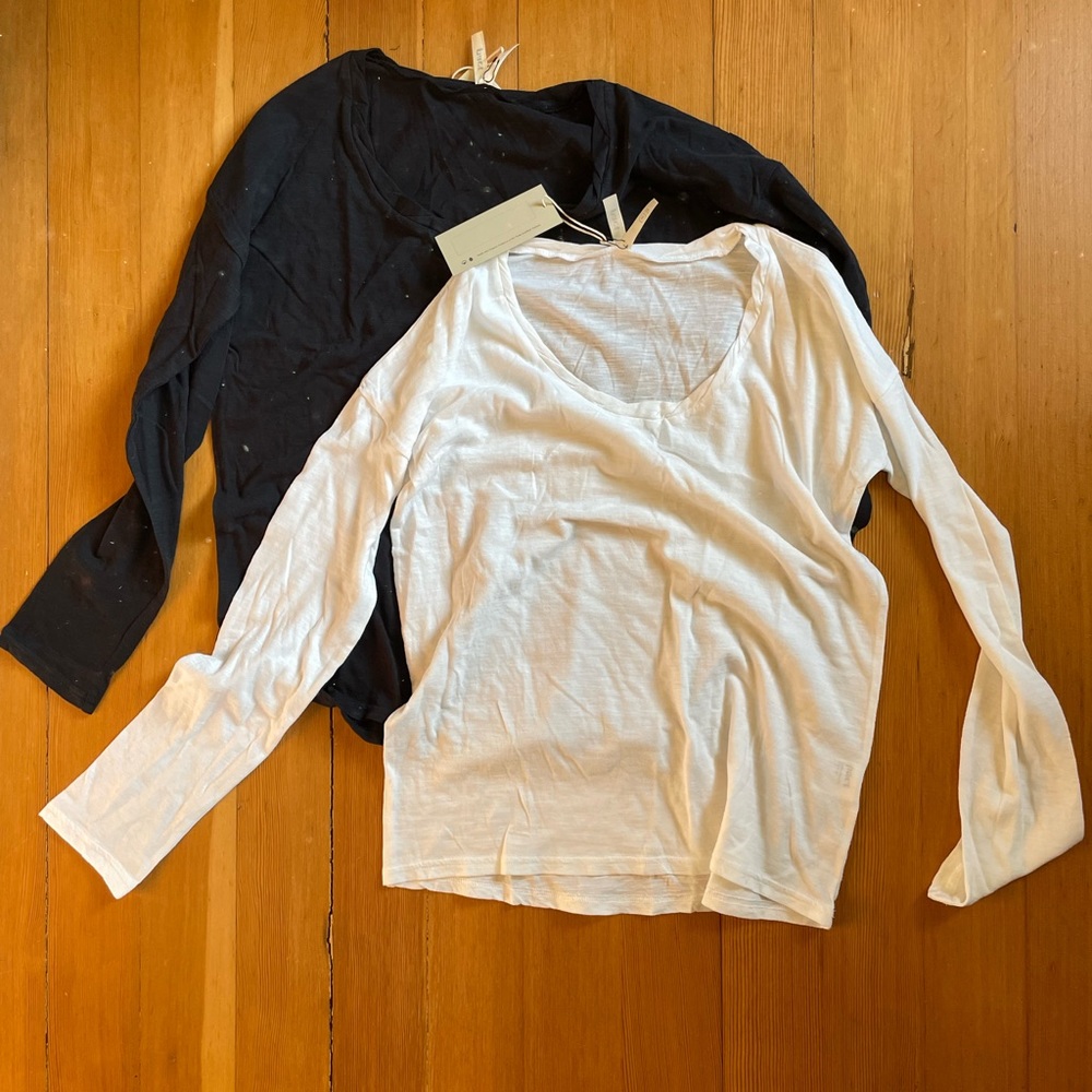 Pact Festherweight Relaxed Slub Tops